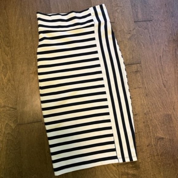 FLATTERING HIGH WAISTED BEBE PENCIL SKIRT BODYCON XS - Picture 1 of 3